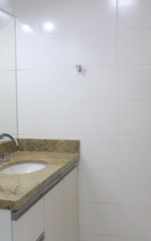 Apartamento à venda com 130m², 3 quartos e 2 vagasBanheiro da Suíte 2