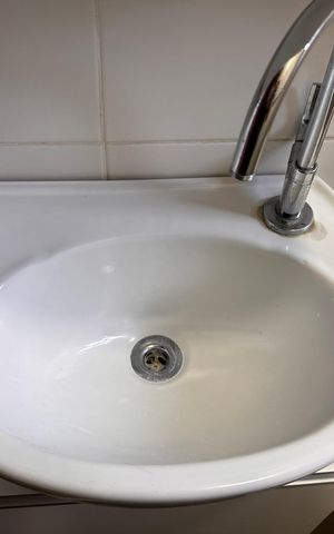 Casa de condomínio para alugar com 490m², 4 quartos e 2 vagasBanheiro Social