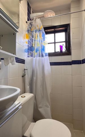 Casa de condomínio para alugar com 490m², 4 quartos e 2 vagasBanheiro Social