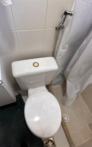 Casa de condomínio para alugar com 490m², 4 quartos e 2 vagasBanheiro Social