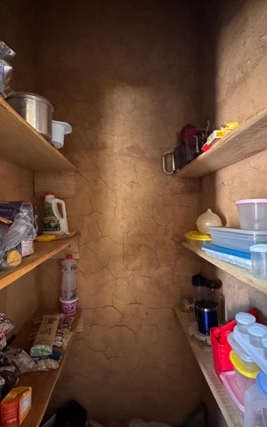 Casa de condomínio para alugar com 490m², 4 quartos e 2 vagasCozinha - Despensa