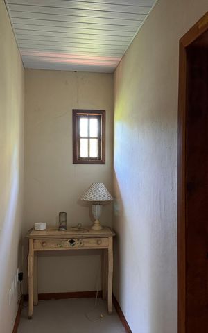 Casa de condomínio para alugar com 490m², 4 quartos e 2 vagasCorredor