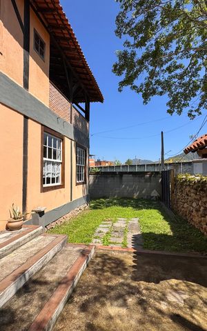 Casa de condomínio para alugar com 490m², 4 quartos e 2 vagasÁrea externa