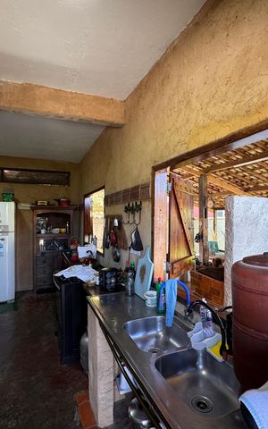 Casa de condomínio para alugar com 490m², 4 quartos e 2 vagasCozinha
