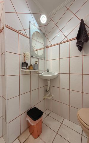 Casa à venda com 364m², 7 quartos e 2 vagasLavabo