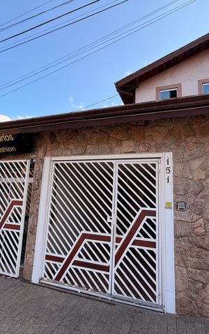 Casa à venda com 364m², 7 quartos e 2 vagasFachada