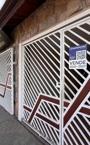 Casa à venda com 364m², 7 quartos e 2 vagasPlaquinha instalada COD GYZU-604