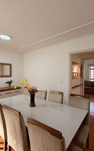 Casa à venda com 364m², 7 quartos e 2 vagasSala de Jantar
