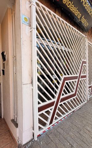 Casa à venda com 364m², 7 quartos e 2 vagasFachada