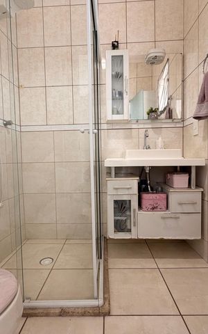Casa à venda com 364m², 7 quartos e 2 vagasBanheiro da Suíte 2
