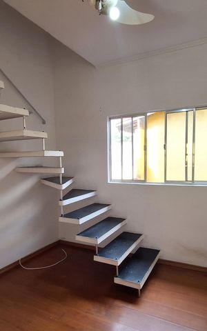 Casa para alugar com 80m², 2 quartos e 1 vaga Casa para alugar com 80m², 2 quartos e 1 vagaSala