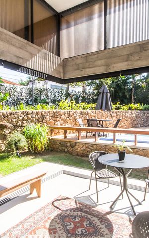 Apartamento à venda com 255m², 3 quartos e 2 vagas Apartamento à venda com 255m², 3 quartos e 2 vagasVaranda