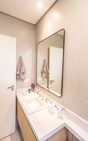 Apartamento à venda com 255m², 3 quartos e 2 vagas Apartamento à venda com 255m², 3 quartos e 2 vagasBanheiro da Suíte