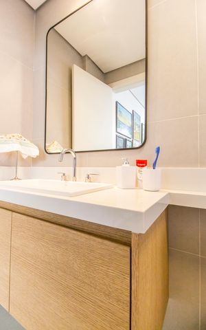 Apartamento à venda com 255m², 3 quartos e 2 vagas Apartamento à venda com 255m², 3 quartos e 2 vagasBanheiro da Suíte