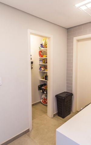 Apartamento à venda com 255m², 3 quartos e 2 vagas Apartamento à venda com 255m², 3 quartos e 2 vagasÁrea de Serviço