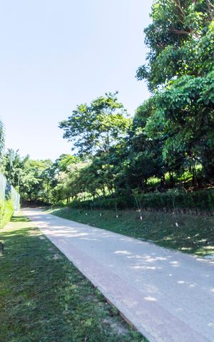Apartamento à venda com 255m², 3 quartos e 2 vagas Apartamento à venda com 255m², 3 quartos e 2 vagasQuadra Esportiva