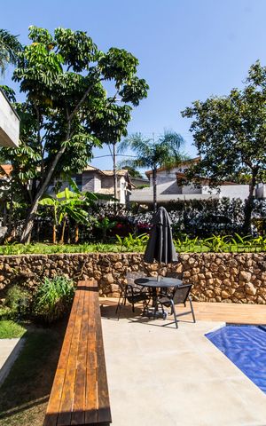Apartamento à venda com 255m², 3 quartos e 2 vagas Apartamento à venda com 255m², 3 quartos e 2 vagasVista da Suíte