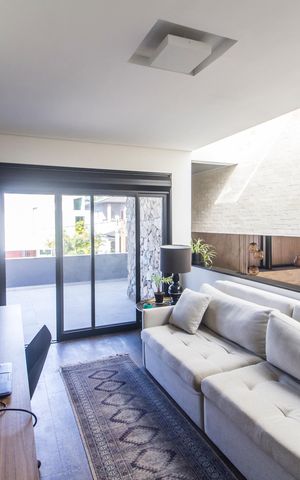 Apartamento à venda com 255m², 3 quartos e 2 vagas Apartamento à venda com 255m², 3 quartos e 2 vagasEscritório