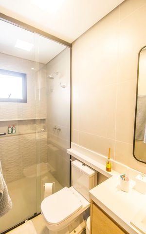 Apartamento à venda com 255m², 3 quartos e 2 vagas Apartamento à venda com 255m², 3 quartos e 2 vagasBanheiro da Suíte