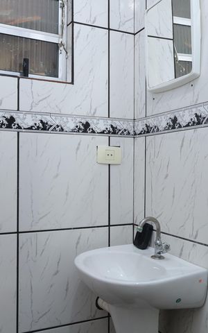Casa para alugar com 55m², 2 quartos e 1 vagaBanheiro - Suíte 1