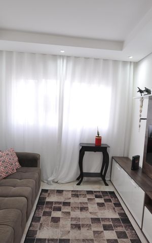 Casa à venda com 125m², 2 quartos e 2 vagasSala