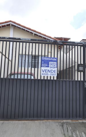 Casa à venda com 125m², 2 quartos e 2 vagasFachada