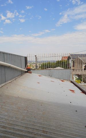 Apartamento para alugar com 100m², 2 quartos e 1 vagaVista da suíte
