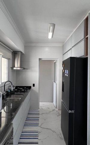Apartamento à venda com 212m², 3 quartos e 3 vagas Apartamento à venda com 212m², 3 quartos e 3 vagasCozinha