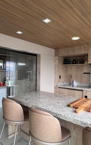Apartamento à venda com 212m², 3 quartos e 3 vagas Apartamento à venda com 212m², 3 quartos e 3 vagasVaranda