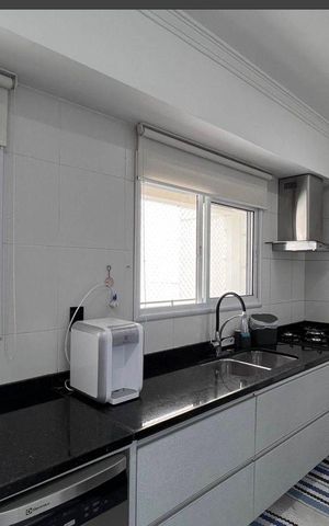 Apartamento à venda com 212m², 3 quartos e 3 vagas Apartamento à venda com 212m², 3 quartos e 3 vagasCozinha