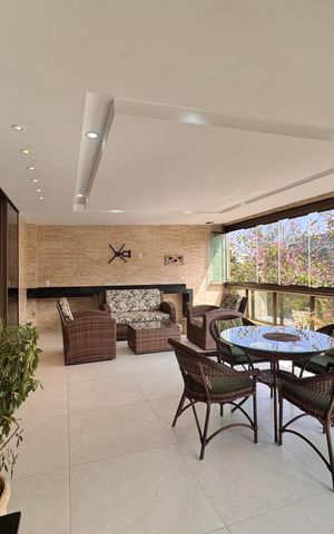 Apartamento à venda com 190m², 3 quartos e 2 vagas Apartamento à venda com 190m², 3 quartos e 2 vagasVaranda