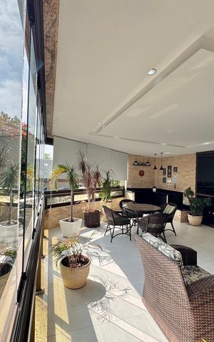 Apartamento à venda com 190m², 3 quartos e 2 vagas Apartamento à venda com 190m², 3 quartos e 2 vagasVaranda