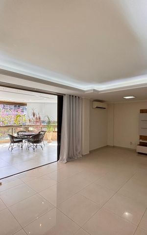 Apartamento à venda com 190m², 3 quartos e 2 vagas Apartamento à venda com 190m², 3 quartos e 2 vagasSala