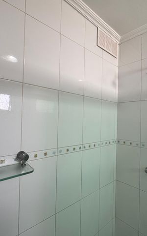 Apartamento à venda com 190m², 3 quartos e 2 vagas Apartamento à venda com 190m², 3 quartos e 2 vagasSuíte 2 - Banheiro