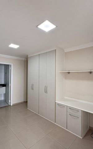 Apartamento à venda com 190m², 3 quartos e 2 vagas Apartamento à venda com 190m², 3 quartos e 2 vagasSuíte 1