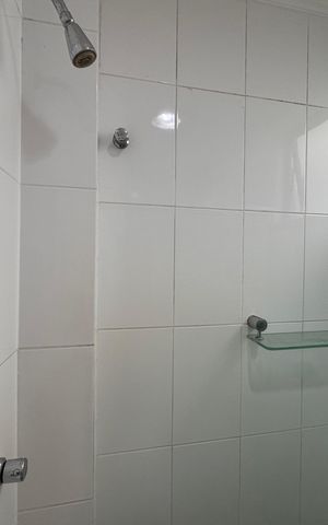 Apartamento à venda com 190m², 3 quartos e 2 vagas Apartamento à venda com 190m², 3 quartos e 2 vagasSuíte 1 - Banheiro
