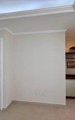 Apartamento à venda com 190m², 3 quartos e 2 vagas Apartamento à venda com 190m², 3 quartos e 2 vagasSala