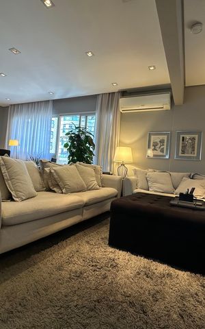 Apartamento à venda com 153m², 3 quartos e 3 vagas Apartamento à venda com 153m², 3 quartos e 3 vagasSala