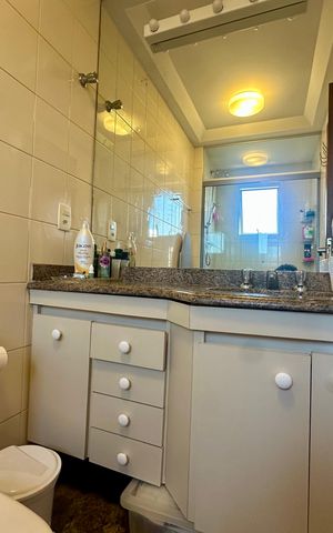 Apartamento à venda com 153m², 3 quartos e 3 vagas Apartamento à venda com 153m², 3 quartos e 3 vagasBanheiro 2