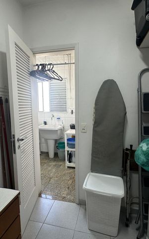 Apartamento à venda com 153m², 3 quartos e 3 vagas Apartamento à venda com 153m², 3 quartos e 3 vagasLavanderia