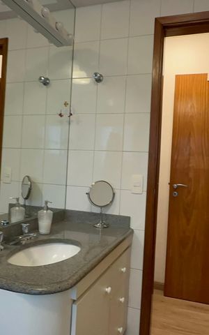 Apartamento à venda com 153m², 3 quartos e 3 vagas Apartamento à venda com 153m², 3 quartos e 3 vagasBanheiro 4
