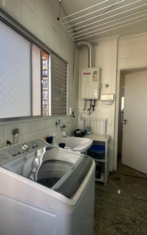 Apartamento à venda com 153m², 3 quartos e 3 vagas Apartamento à venda com 153m², 3 quartos e 3 vagasLavanderia