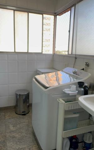 Apartamento à venda com 153m², 3 quartos e 3 vagas Apartamento à venda com 153m², 3 quartos e 3 vagasLavanderia