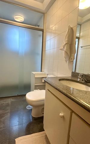 Apartamento à venda com 153m², 3 quartos e 3 vagas Apartamento à venda com 153m², 3 quartos e 3 vagasBanheiro 1