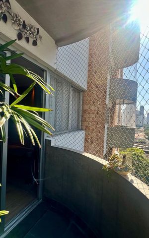 Apartamento à venda com 153m², 3 quartos e 3 vagas Apartamento à venda com 153m², 3 quartos e 3 vagasVaranda