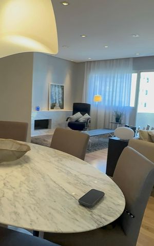 Apartamento à venda com 153m², 3 quartos e 3 vagas Apartamento à venda com 153m², 3 quartos e 3 vagasSala