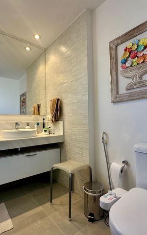 Apartamento à venda com 153m², 3 quartos e 3 vagas Apartamento à venda com 153m², 3 quartos e 3 vagasBanheiro 1