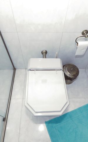Casa à venda com 430m², 4 quartos e 3 vagas Casa à venda com 430m², 4 quartos e 3 vagasBanheiro da Suíte 2