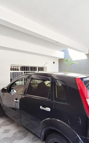 Casa à venda com 145m², 3 quartos e 2 vagas Casa à venda com 145m², 3 quartos e 2 vagasGaragem