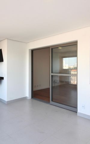 Apartamento para alugar com 110m², 3 quartos e 2 vagas Apartamento para alugar com 110m², 3 quartos e 2 vagasVaranda